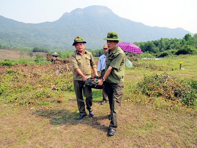 Những nẻo đường đi tìm đồng đội...